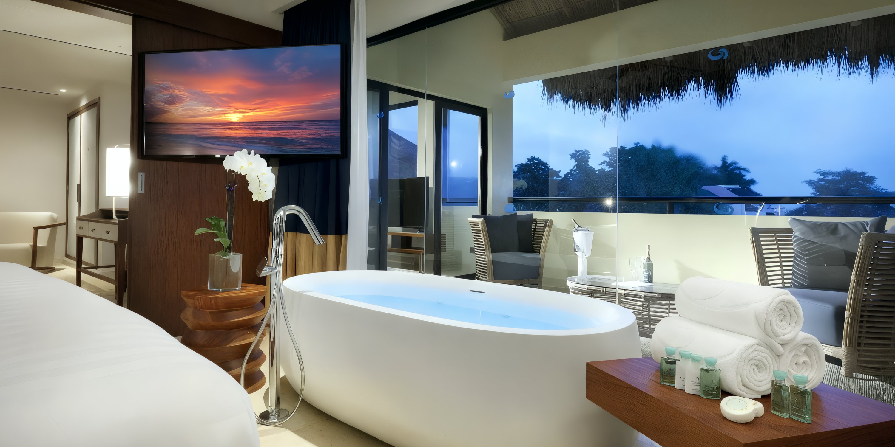 Grand Palladium Vallarta Suite Bathtub