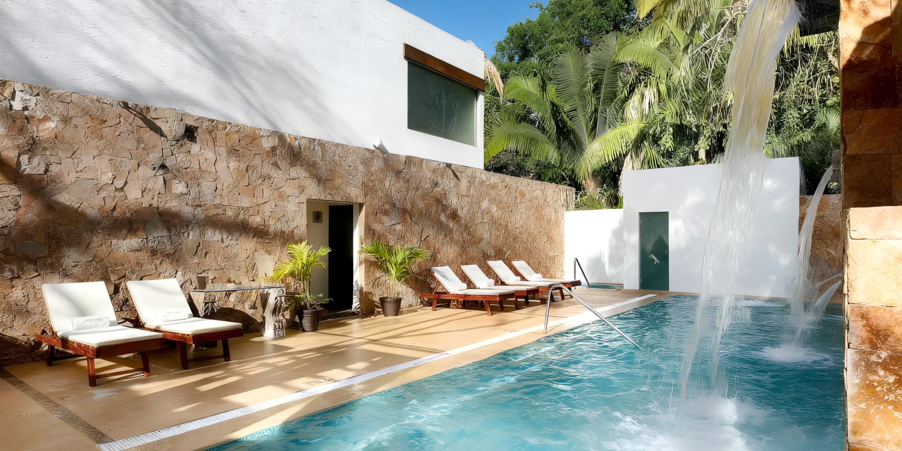 Grand Palladium Vallarta Pool 1